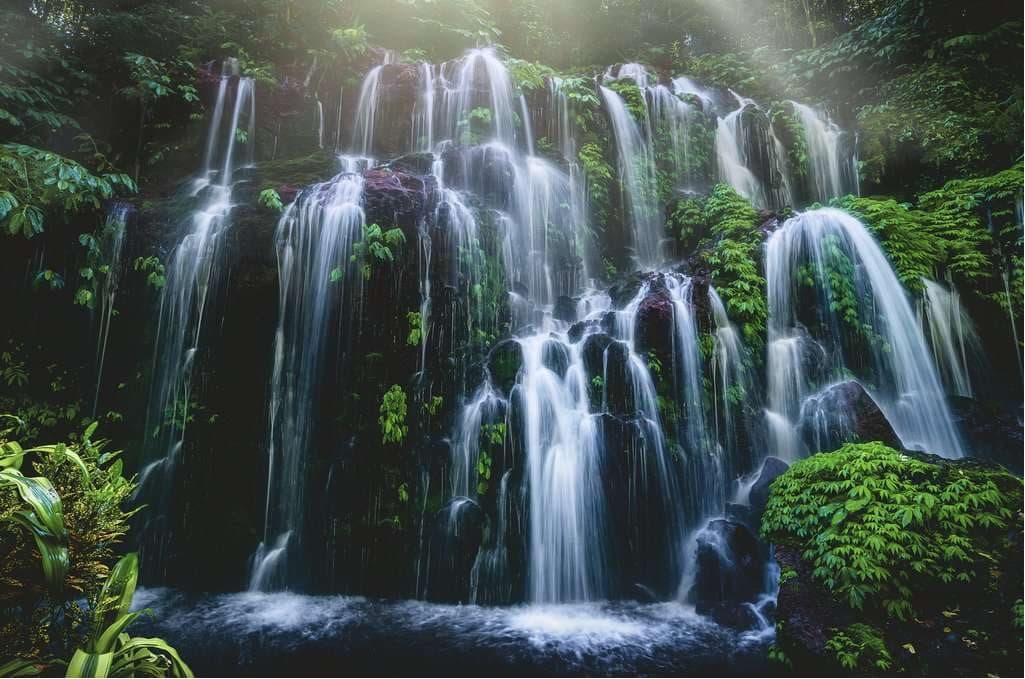 RAVENSBURGER Puzzle Vodopád na Bali 3000 dílků